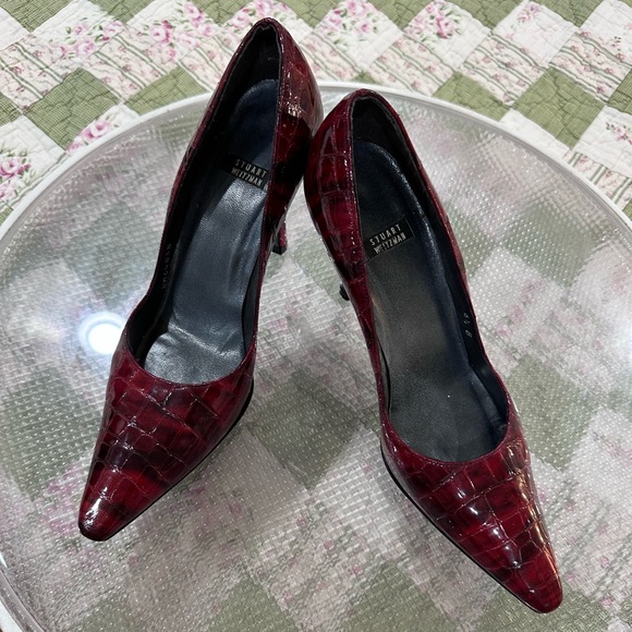 Final Sale Pre-Loved Stuart Weitzman Red Crocodile Heels - Picture 6 of 8